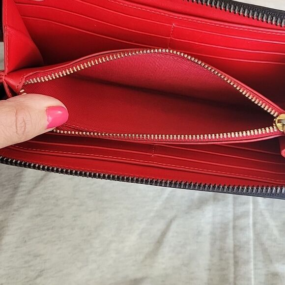 Christian Louboutin PANNETTONE Stud ZIP LONG WALLET BLACK RED SOLE GOLD SILVER - Picture 10 of 10